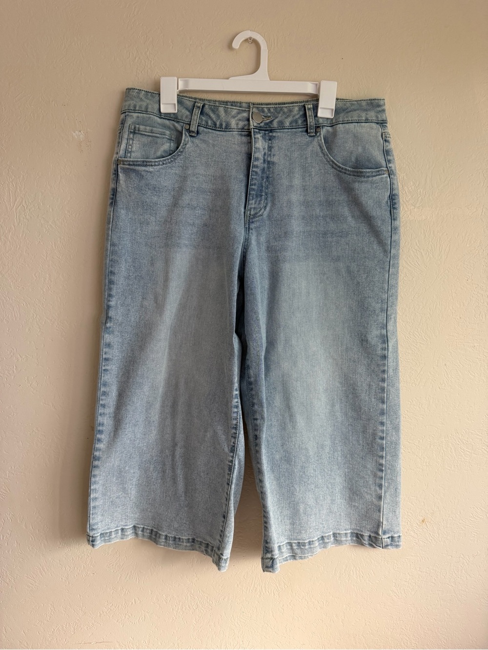 Women’s Cropped Culotte Jeans